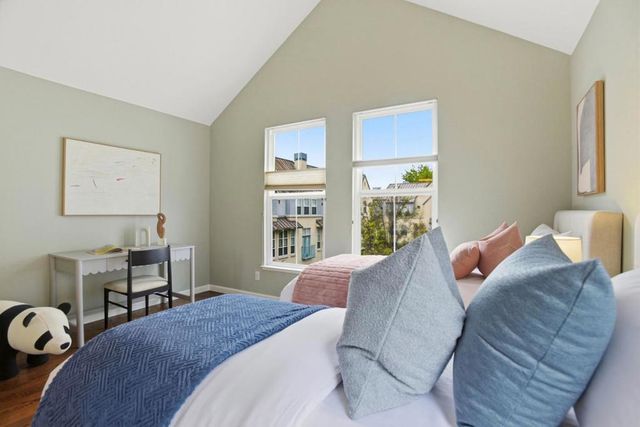 206 Village Lane, Foster City, CA 94404