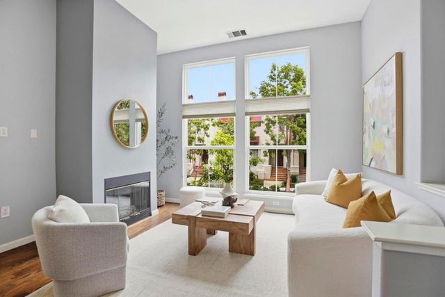 206 Village Lane, Foster City, CA 94404