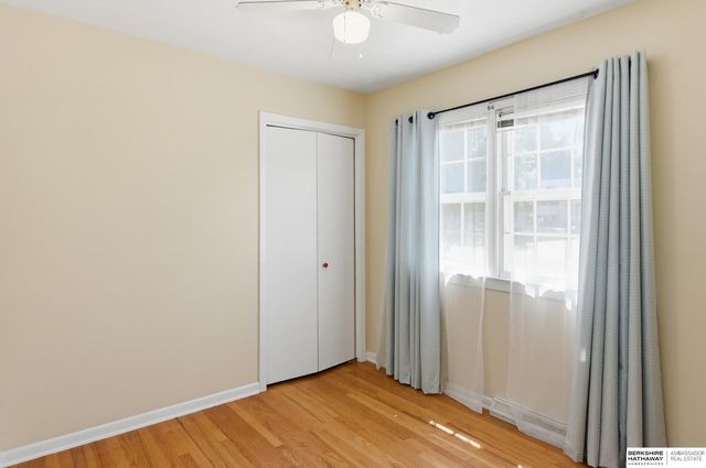 1304 Englewood Drive, Bellevue, NE 68005