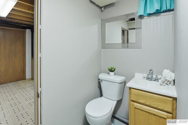 1304 Englewood Drive, Bellevue, NE 68005