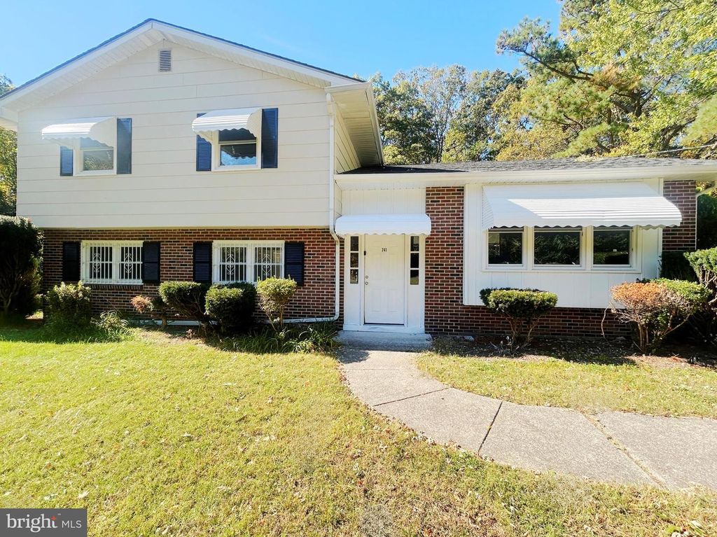 741 N TUCKAHOE RD, Williamstown, NJ 08094