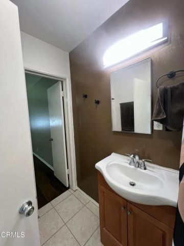 255 E Center Street, Covina, CA 91723