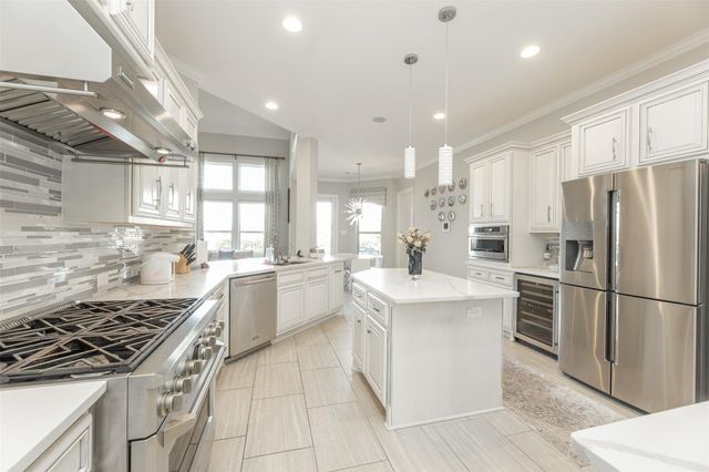 4918 Avalon Plantation Drive, Missouri City, TX 77459