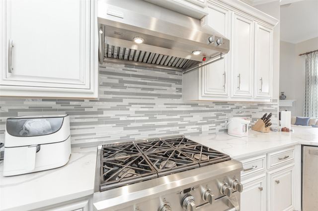 4918 Avalon Plantation Drive, Missouri City, TX 77459