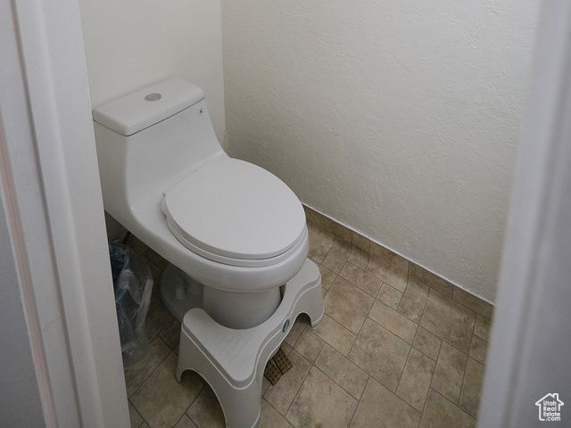 77 S RIO BRAVO PL, West Jordan, UT 84088