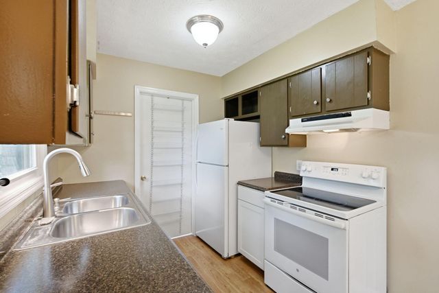203 Dennis Street, Richmond, KY 40475