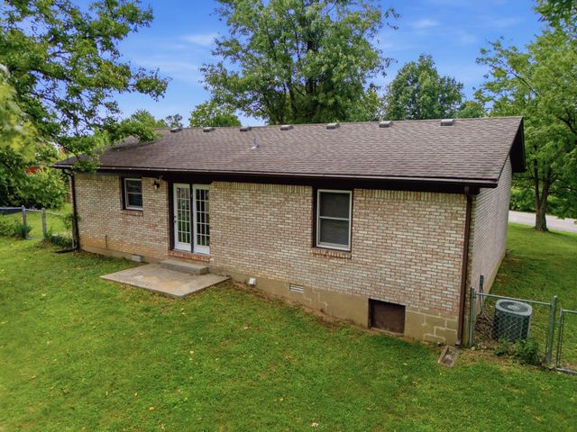 203 Dennis Street, Richmond, KY 40475