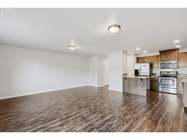 6117 Ne 70TH Ct, Vancouver, WA 98661