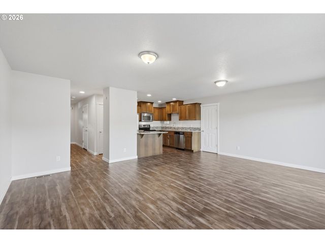 6117 Ne 70TH Ct, Vancouver, WA 98661