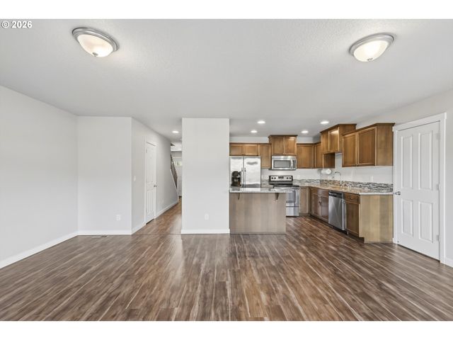 6117 Ne 70TH Ct, Vancouver, WA 98661