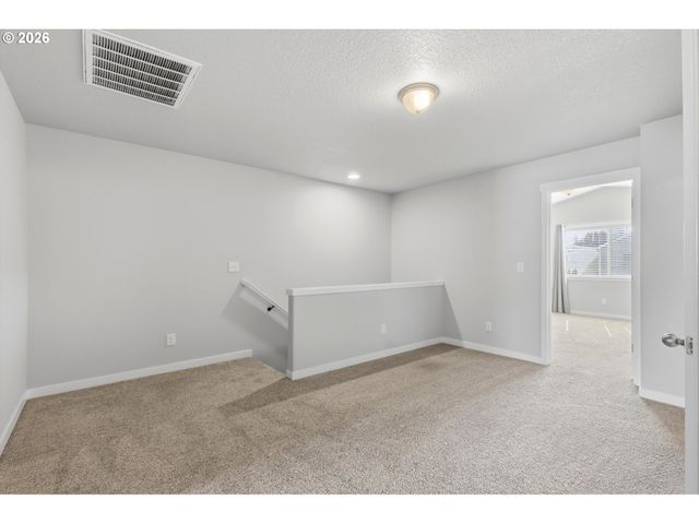 6117 Ne 70TH Ct, Vancouver, WA 98661