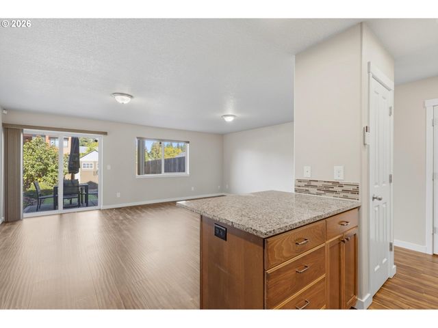 6117 Ne 70TH Ct, Vancouver, WA 98661