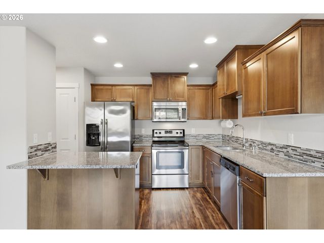 6117 Ne 70TH Ct, Vancouver, WA 98661