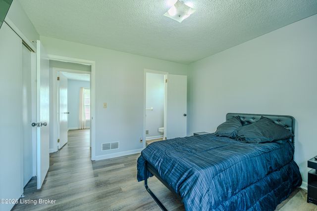 416 Rogers Ave, Louisville, KY 40229