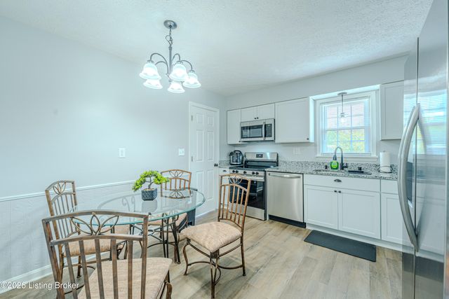 416 Rogers Ave, Louisville, KY 40229