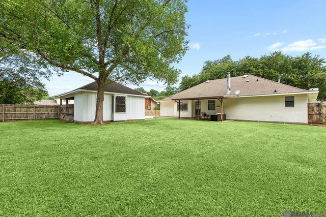 8764 Sharlane Dr, Baton Rouge, LA 70809