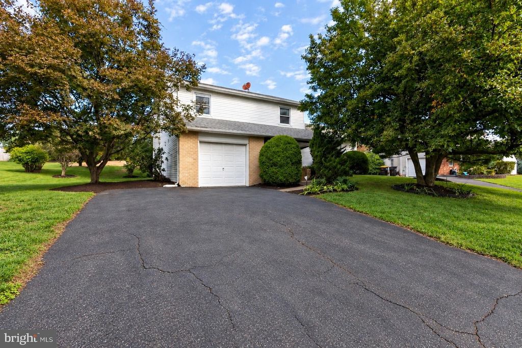 6314 FERNWOOD AVE, BENSALEM, PA 19020 — photo 2