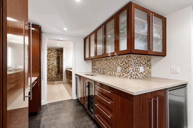 350 Tappan St 1, Brookline, MA 02445