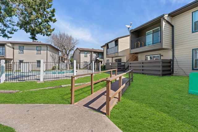 6161 Reims Road 600, Houston, TX 77036