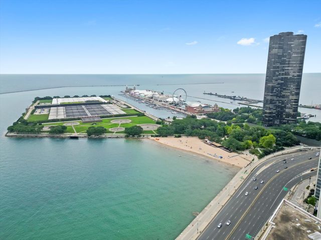 680 N Lake Shore Drive 1322, Chicago, IL 60611