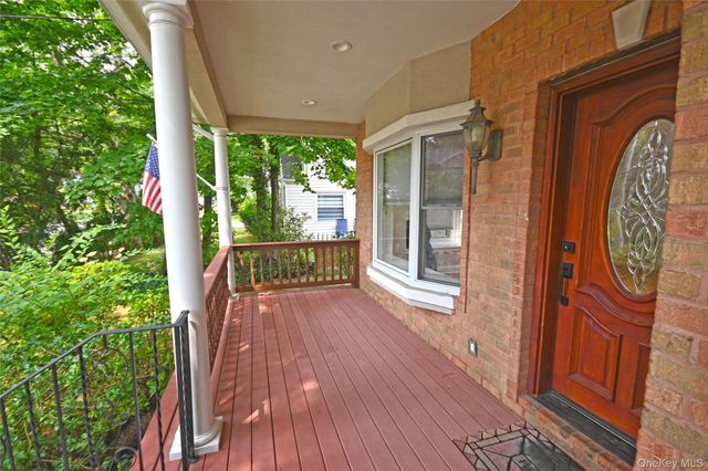 91 Baker Hill Road, Great Neck, NY 11023