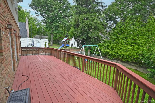 91 Baker Hill Road, Great Neck, NY 11023