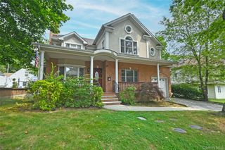 91 Baker Hill Road, Great Neck, NY 11023