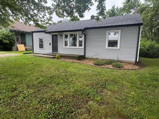 2152 East Cairo Street, Springfield, MO 65802