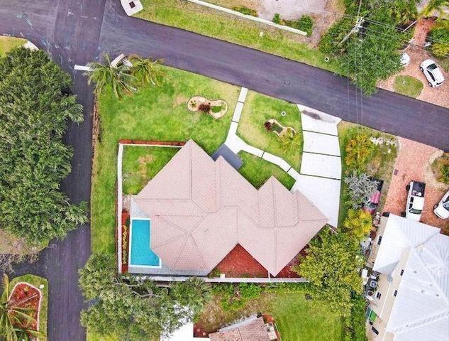 2622 NE 27TH Avenue, Lighthouse Point, FL 33064