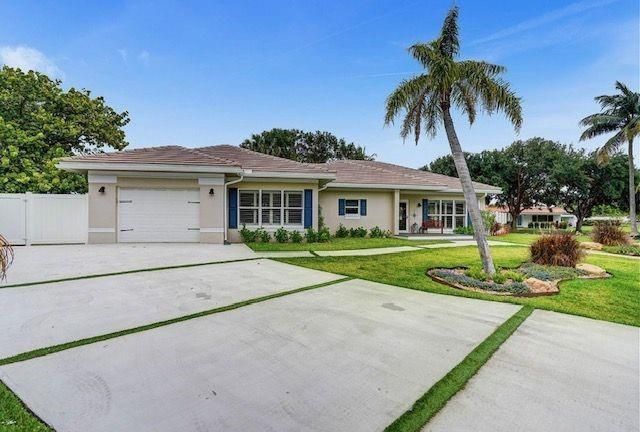 2622 NE 27TH Avenue, Lighthouse Point, FL 33064