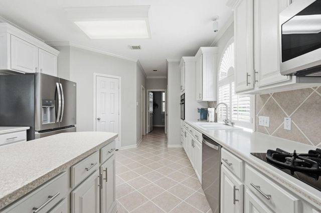 15702 Cascading Brook Way, Cypress, TX 77433