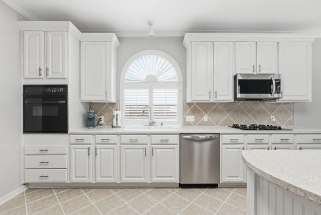 15702 Cascading Brook Way, Cypress, TX 77433