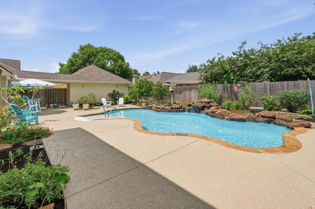 15702 Cascading Brook Way, Cypress, TX 77433
