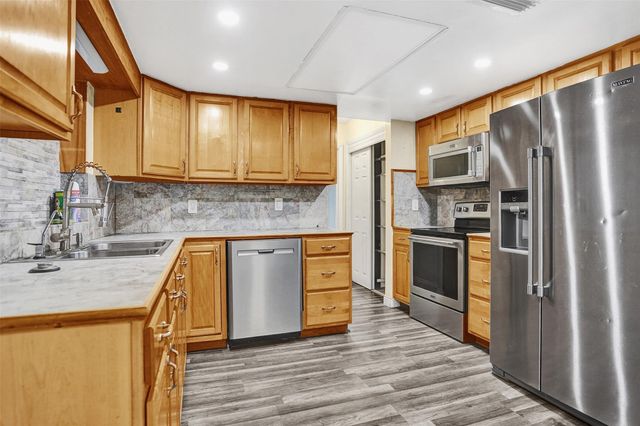 4611 NW 12th Drive, Deerfield Beach, FL 33064