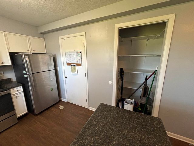 226 E Airport Road, Kendallville, IN 46755