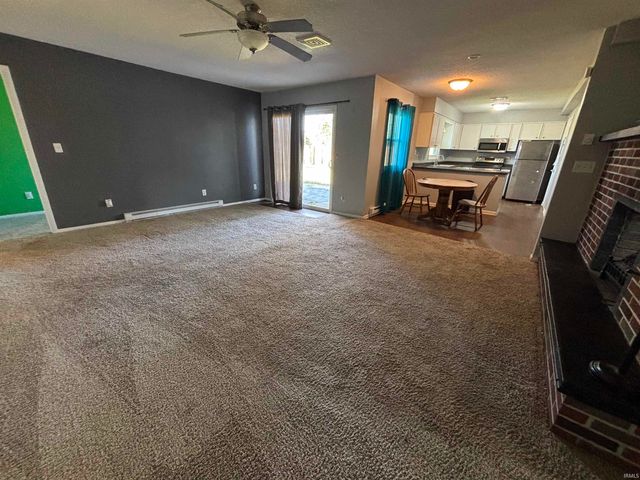 226 E Airport Road, Kendallville, IN 46755