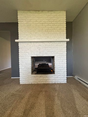 226 E Airport Road, Kendallville, IN 46755