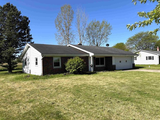 226 E Airport Road, Kendallville, IN 46755