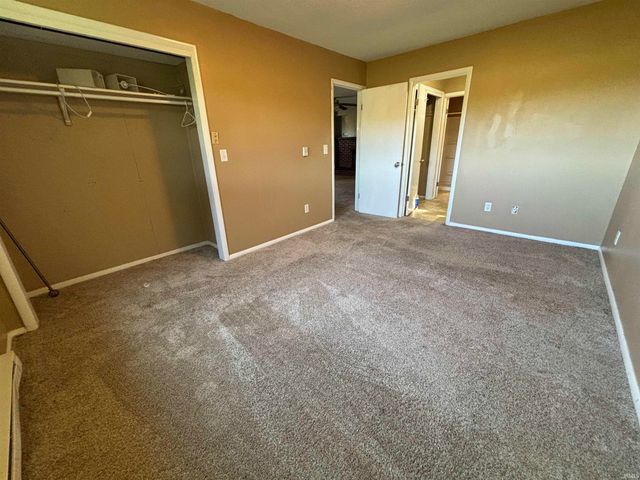 226 E Airport Road, Kendallville, IN 46755