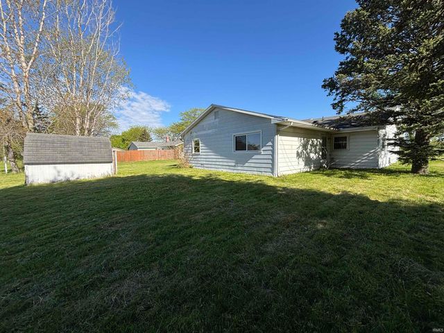226 E Airport Road, Kendallville, IN 46755