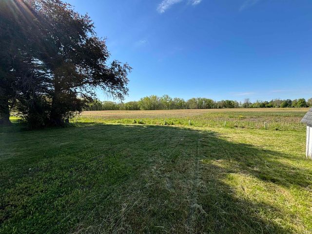 226 E Airport Road, Kendallville, IN 46755
