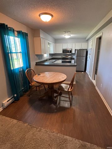 226 E Airport Road, Kendallville, IN 46755