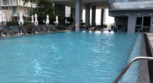 121 NE 34th St 807, Miami, FL 33137