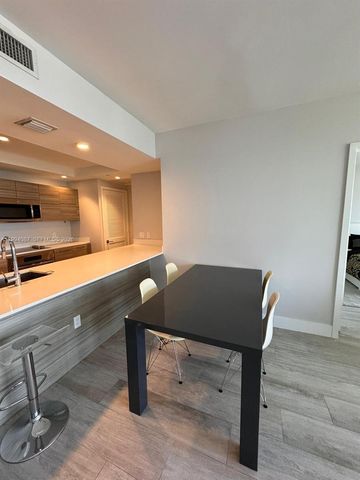 121 NE 34th St 807, Miami, FL 33137