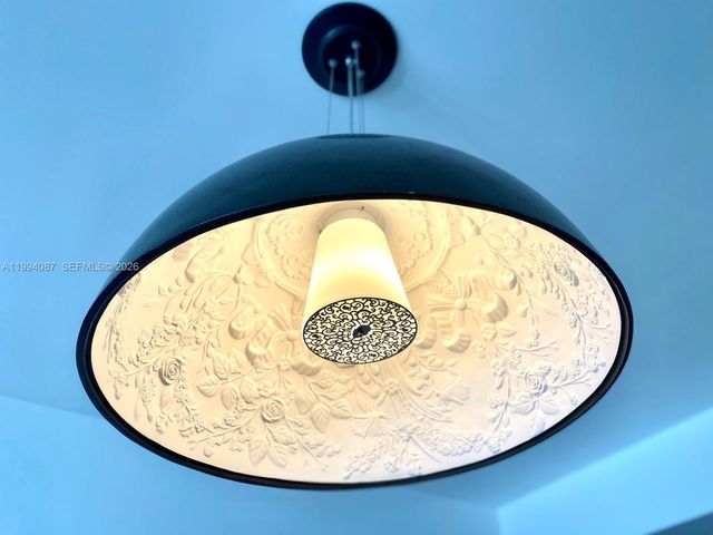 121 NE 34th St 807, Miami, FL 33137