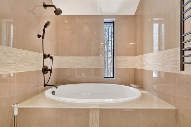 719 Wellesley St, Weston, MA 02493