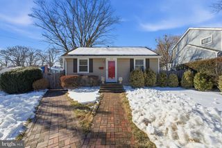 4038 CHESTNUT ST, Fairfax, VA 22030