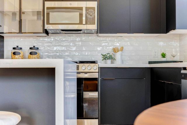 4805 Paula St B, Houston, TX 77033