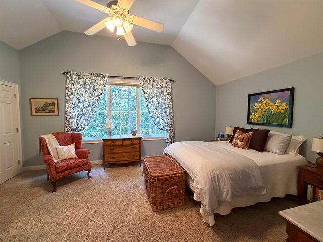 13 Lilac Lane, Newmarket, NH 03857