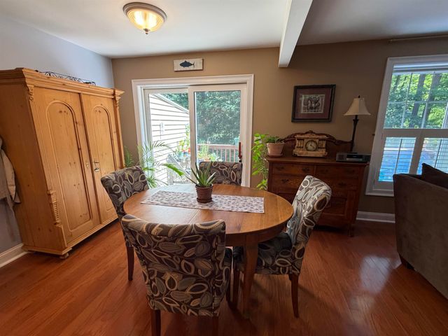 13 Lilac Lane, Newmarket, NH 03857
